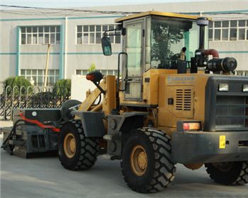 新疆無塵清掃機教你如何去除擋風玻璃起霧水汽